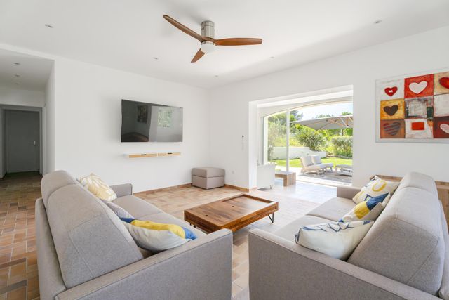 maison à vendre - 8 pièces - 225.0 m2 - LA CROIX VALMER - 83 - PROVENCE-ALPES-COTE-D-AZUR - Century 21 Bianchi Transactions