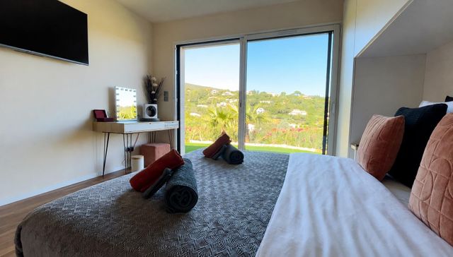 maison à vendre - 7 pièces - 250.0 m2 - CAVALAIRE SUR MER - 83 - PROVENCE-ALPES-COTE-D-AZUR - Century 21 Bianchi Transactions