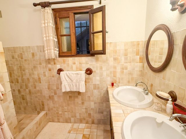 maison à vendre - 5 pièces - 140.0 m2 - CAVALAIRE SUR MER - 83 - PROVENCE-ALPES-COTE-D-AZUR - Century 21 Bianchi Transactions