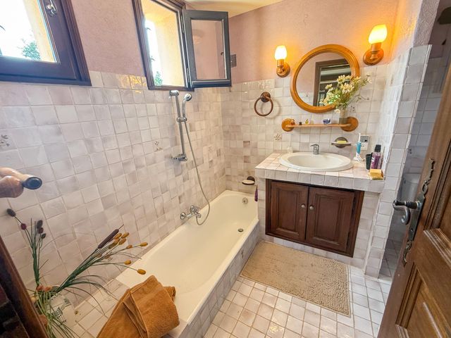 maison à vendre - 5 pièces - 140.0 m2 - CAVALAIRE SUR MER - 83 - PROVENCE-ALPES-COTE-D-AZUR - Century 21 Bianchi Transactions